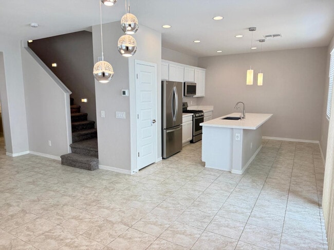 Building Photo - 14220 W Buckskin Trl