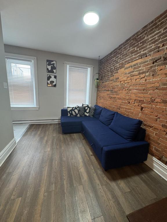 Building Photo - 1025 W Turner St