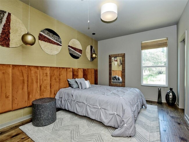 Building Photo - 3600 McGregor Ln