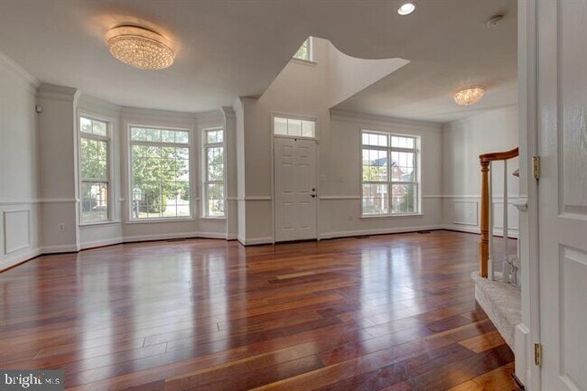 Building Photo - 16521 Telescope Ln