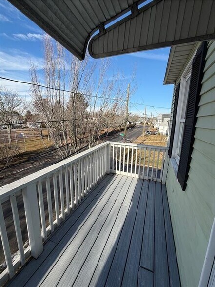 Building Photo - 52 Southern St