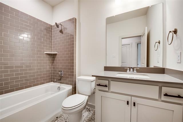 Building Photo - 1358 Madison Ave