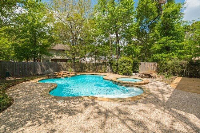 Building Photo - 34 E Trillium Cir