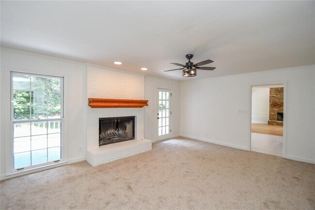 Building Photo - 17040 Birmingham Rd