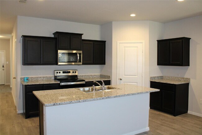 Building Photo - 769 Beebrush Dr