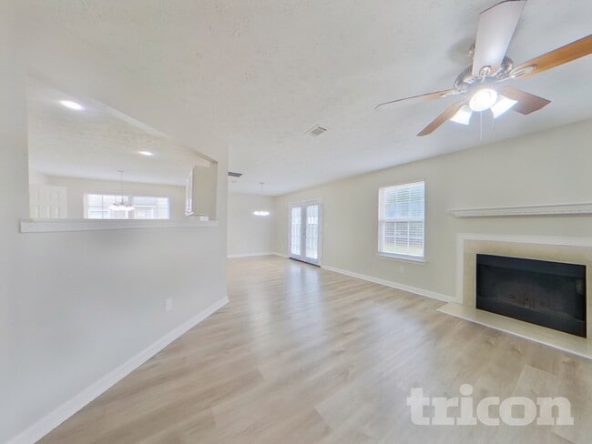 Building Photo - 988 Winding Down Way