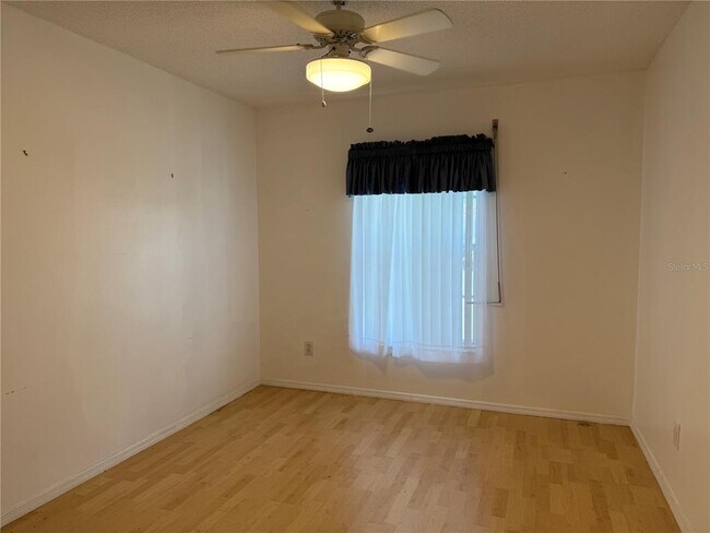 Building Photo - 13801 Timberland Dr