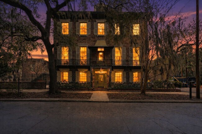 Building Photo - 124 E Mc Donough St
