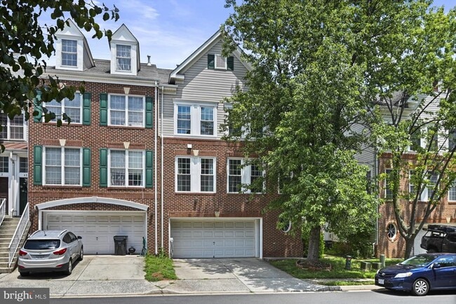 Building Photo - 46186 Walpole Terrace