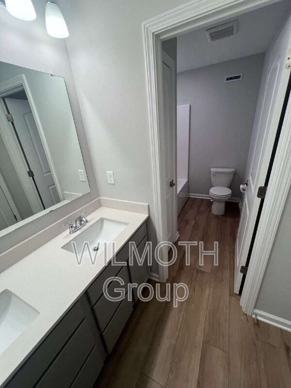 Building Photo - 7300 Shroyer Wy