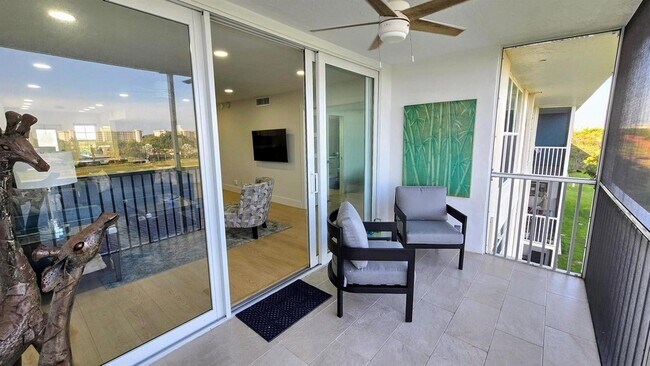 Building Photo - 3150 N Course Ln