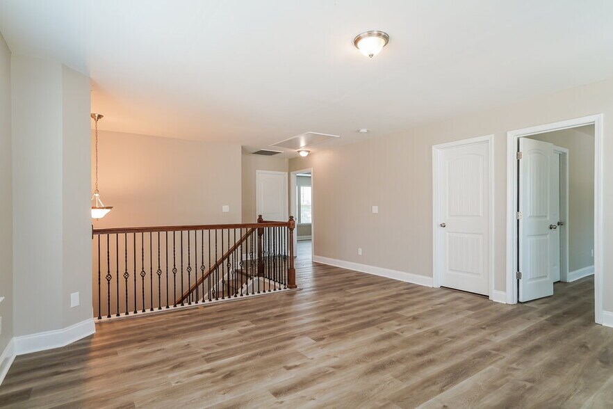 Building Photo - 3417 Snowberry Dr