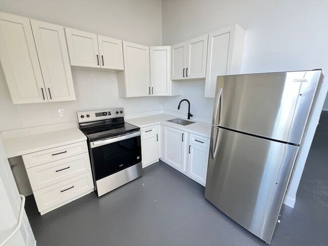 Building Photo - 1341 58th Ave