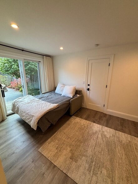 Building Photo - 3526 Divisadero St