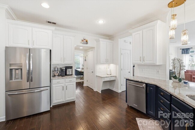 Building Photo - 8120 Madrigal Ct