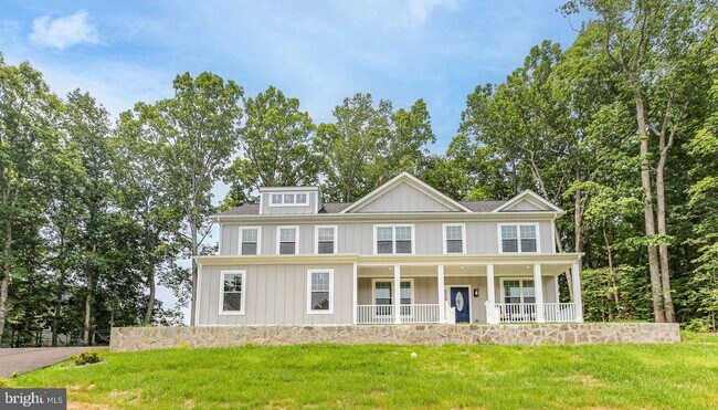 Building Photo - 10302 Laurel Ridge Way