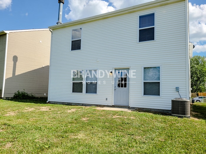 Building Photo - 10756 Glenayr Dr