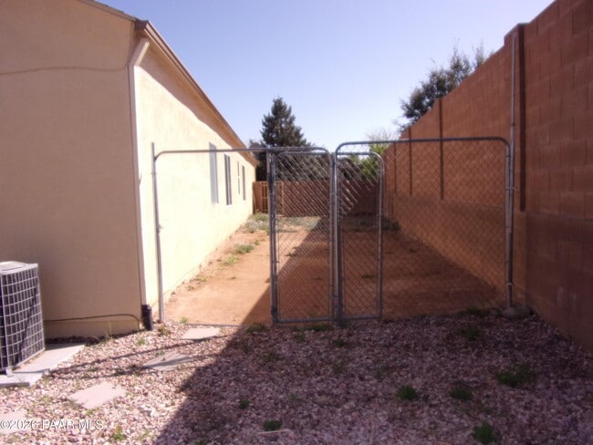 Building Photo - 7612 Dusty Boot Rd