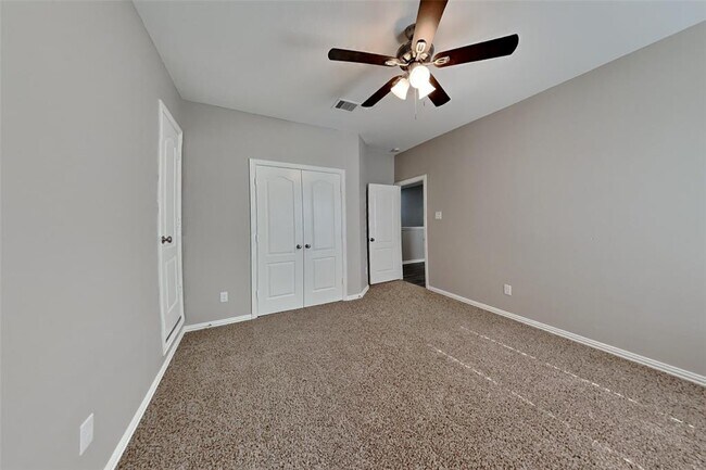 Building Photo - 21510 Duke Alexander Dr