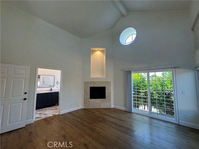 Building Photo - 13508 Moorpark St