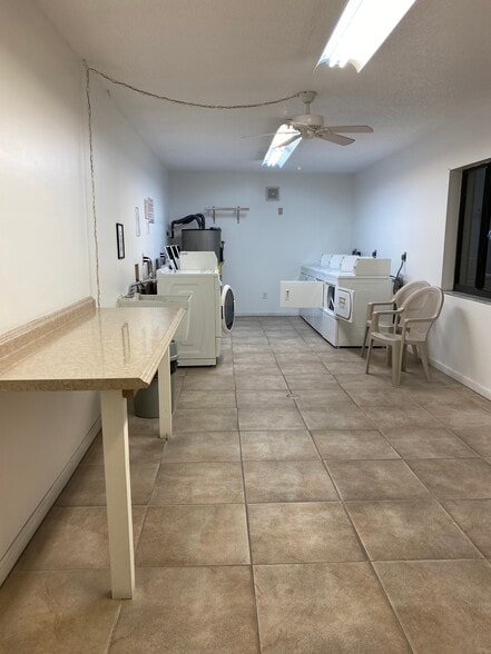 Laundry Room - 1634 Stickney Point Rd