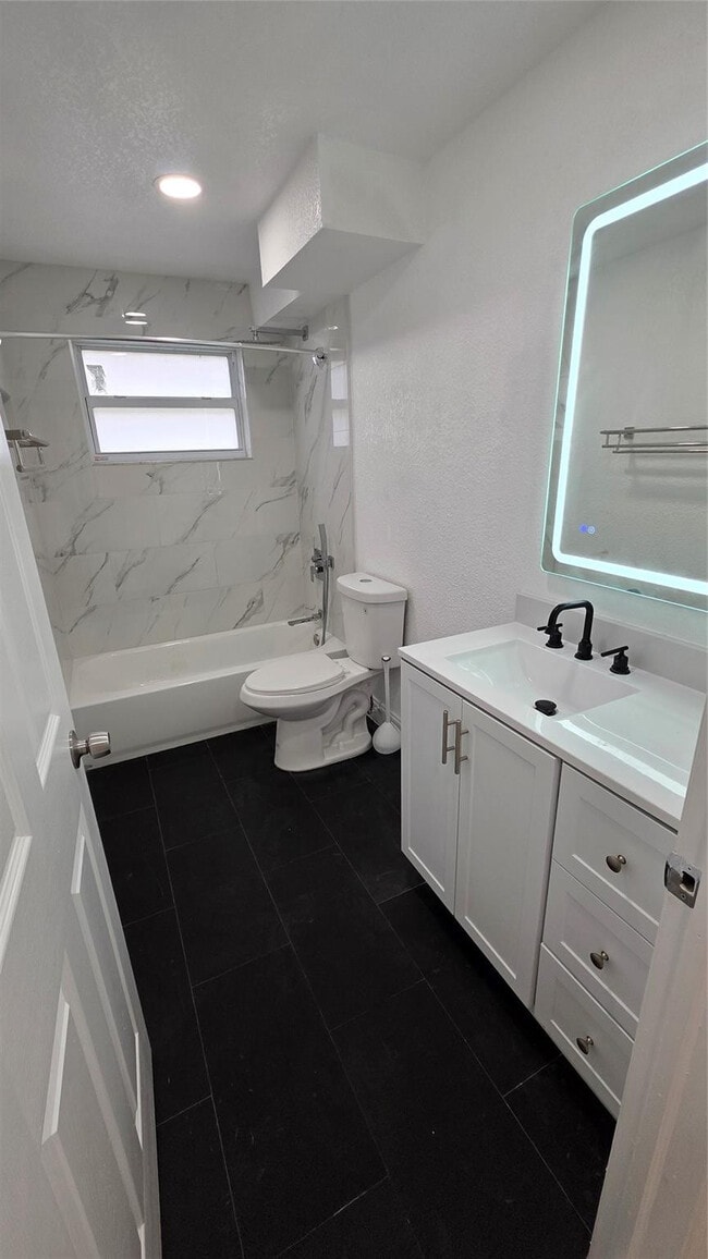 Building Photo - 5332 NW 18th St