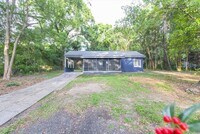 Building Photo - 211 Columbia Dr