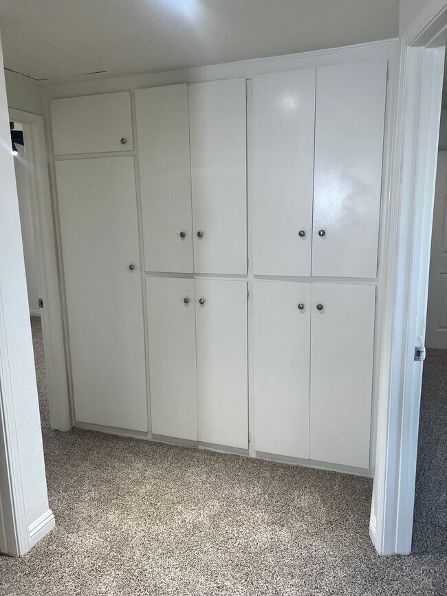Building Photo - Welcome to the East Whittier 3 Bedroom House.