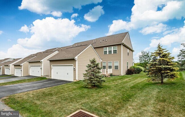 Building Photo - 720 Sun Valley Ct