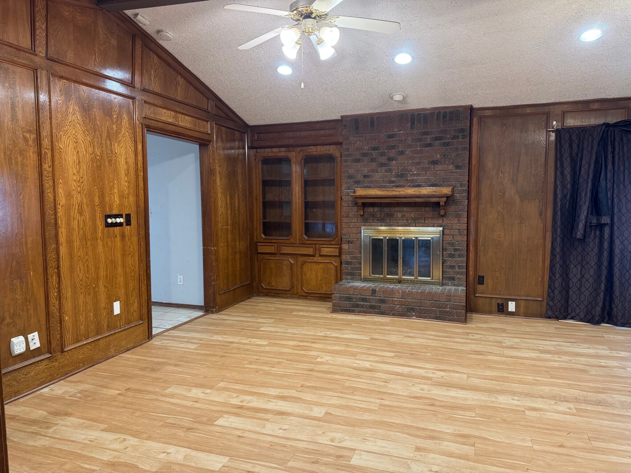 Building Photo - 7110 Ridgeview Dr