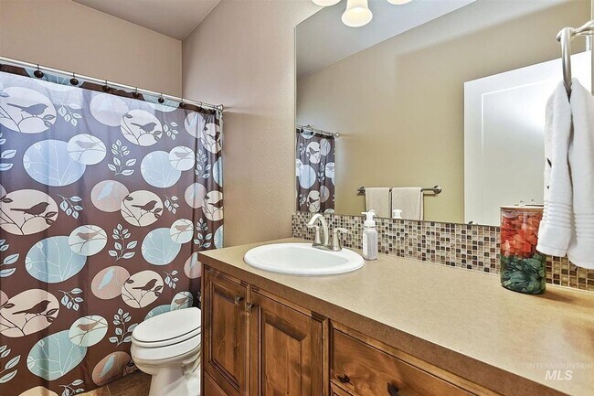 Building Photo - Pet Friendly Home Near The Foothills!