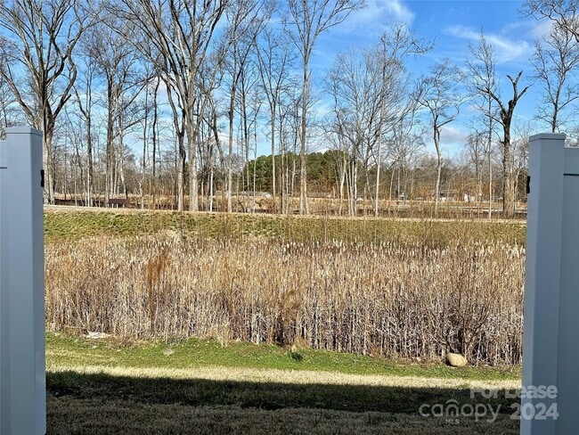 Building Photo - 4020 Rothwood Ln