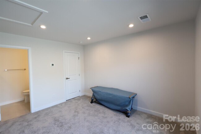 Building Photo - 1226 Gleason Wy