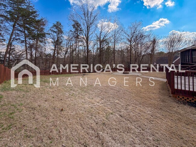 Building Photo - JUST LISTED - Spacious Five Bedroom Residence in Meadowbrook!