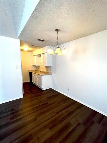 Building Photo - 7045 Crosstimbers Ln