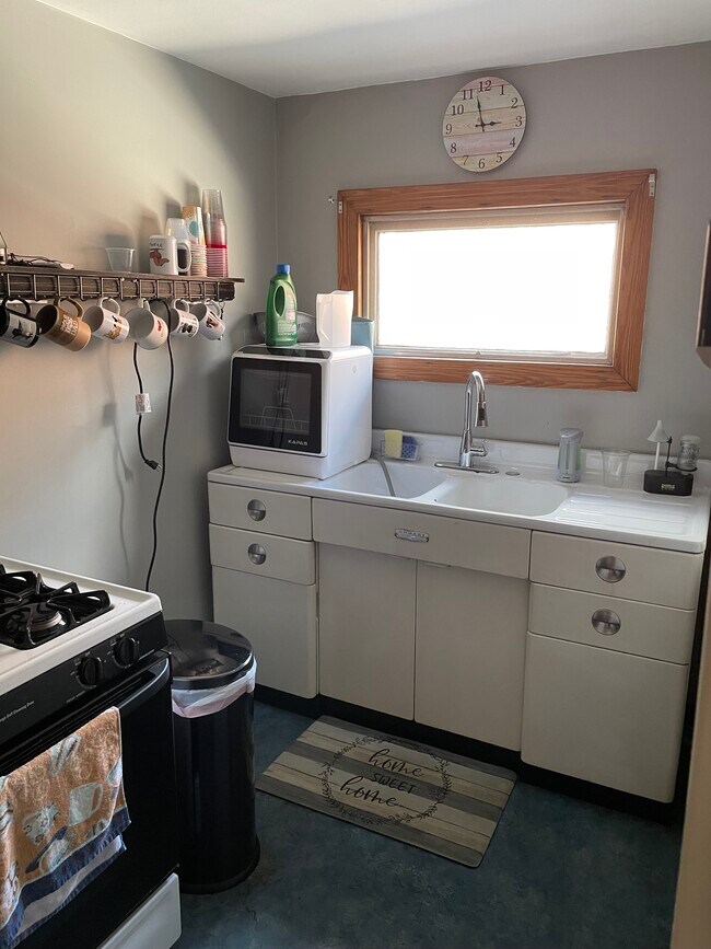 Building Photo - 48 Hammerschmidt Ave