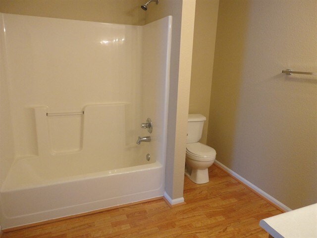 Building Photo - 743 Millbrook Dr