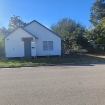 Building Photo - 507 8th St N