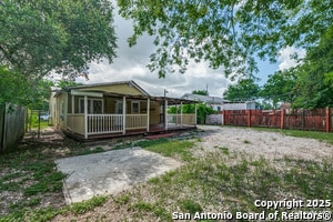 Building Photo - 631 Rochambeau St
