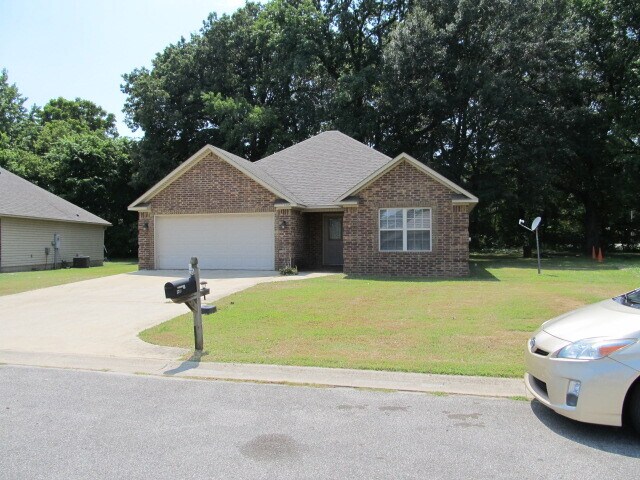 Building Photo - 3205 Horseshoe Cove