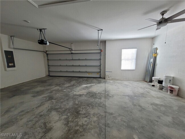 Building Photo - 26013 Ocelot Ln