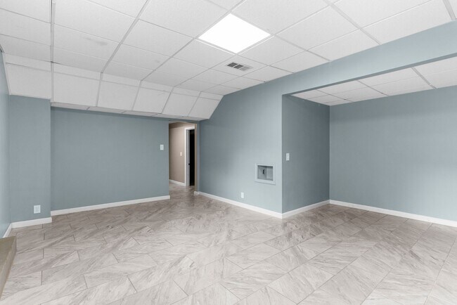 Building Photo - 3961 New Rd