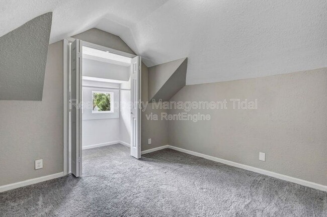 Building Photo - 4511 Newport Ave