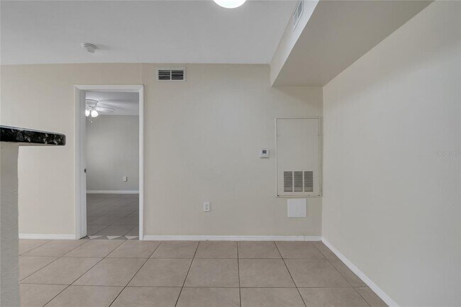 Building Photo - 3028 Parkway Blvd