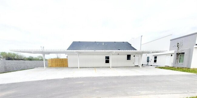 Building Photo - 3405 Frio Ave