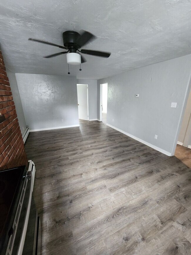 Building Photo - 1511 Hatteras St