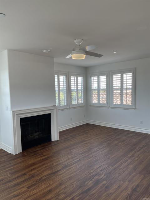 Building Photo - 415 N Cedros Ave