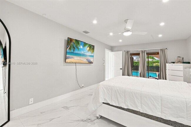 Building Photo - 821 Ramblewood Dr