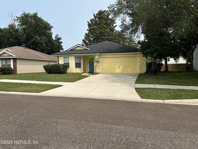 Primary Photo - 13555 Ashford Wood Ct W