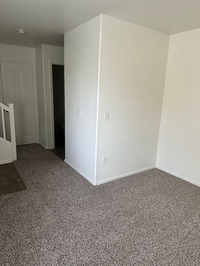 Building Photo - Park Central @ Augusta Ranch townhome (Ellsworth & Baseline)